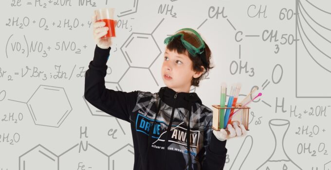 Reasons Behind Teaching Kids Through Science Experiments